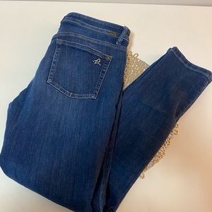 DL1961 skinny jeans size 30 woman